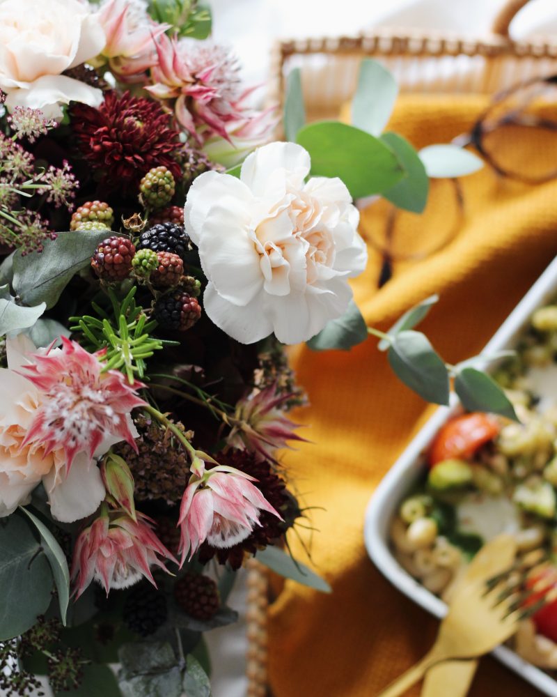 FOOD | Veggie Caprese-Pesto-Bake: schneller Nudelauflauf mit Pesto und ...
