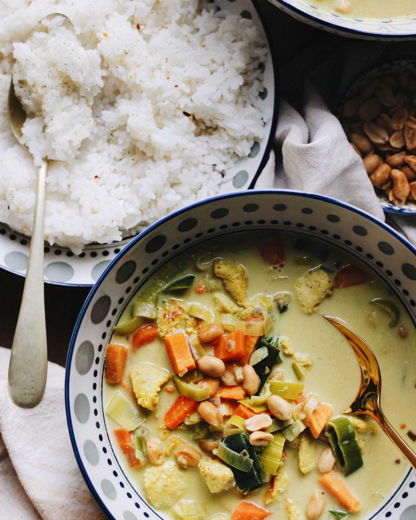 FOOD | Thailändische Suppe mit Süßkartoffeln, Lauch und Erdnüssen ...